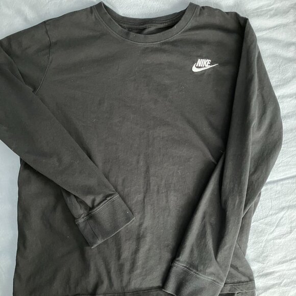 Women's Black Nike Sportswear LONG SLEEVE Tee Size Large - Picture 2 of 5